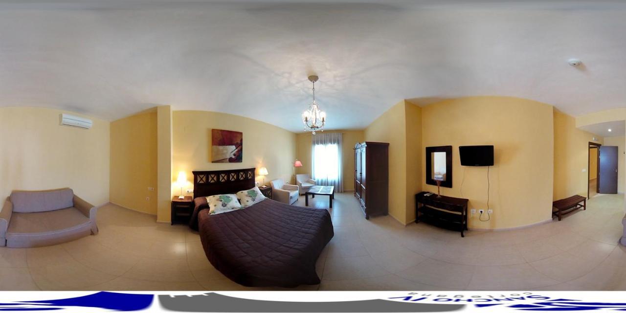 Apartamentos Sancho IV Кортегана Экстерьер фото