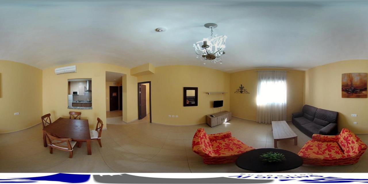 Apartamentos Sancho IV Кортегана Экстерьер фото