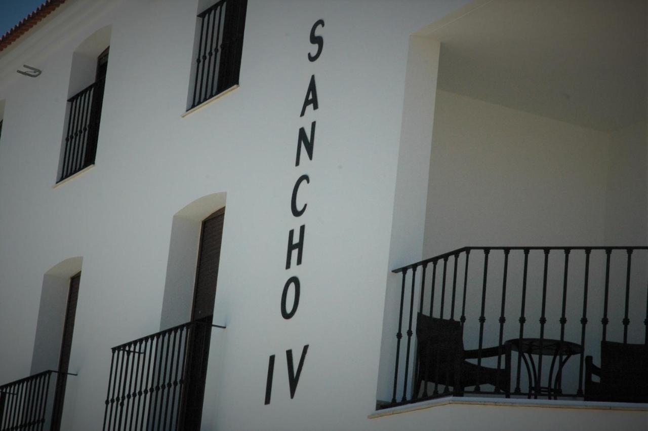 Apartamentos Sancho IV Кортегана Экстерьер фото