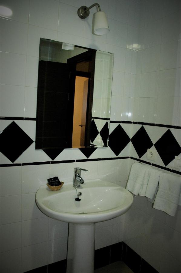 Apartamentos Sancho IV Кортегана Экстерьер фото