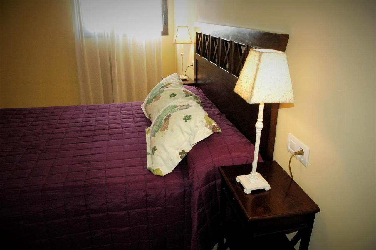 Apartamentos Sancho IV Кортегана Экстерьер фото