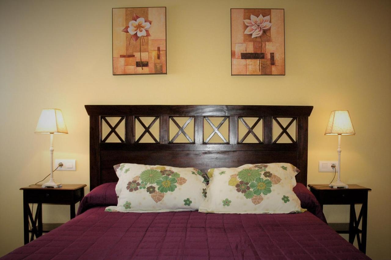 Apartamentos Sancho IV Кортегана Экстерьер фото