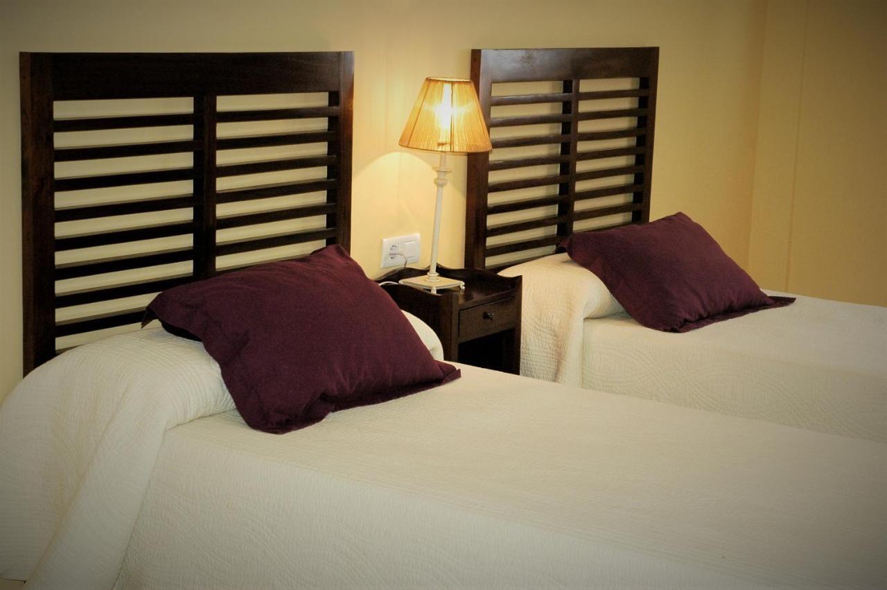 Apartamentos Sancho IV Кортегана Экстерьер фото