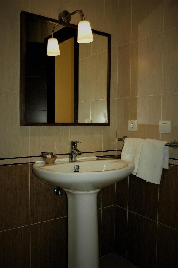 Apartamentos Sancho IV Кортегана Экстерьер фото